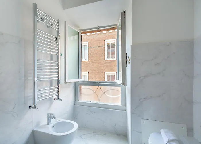 Iflat Cozy And Elegant Near Spanish Steps